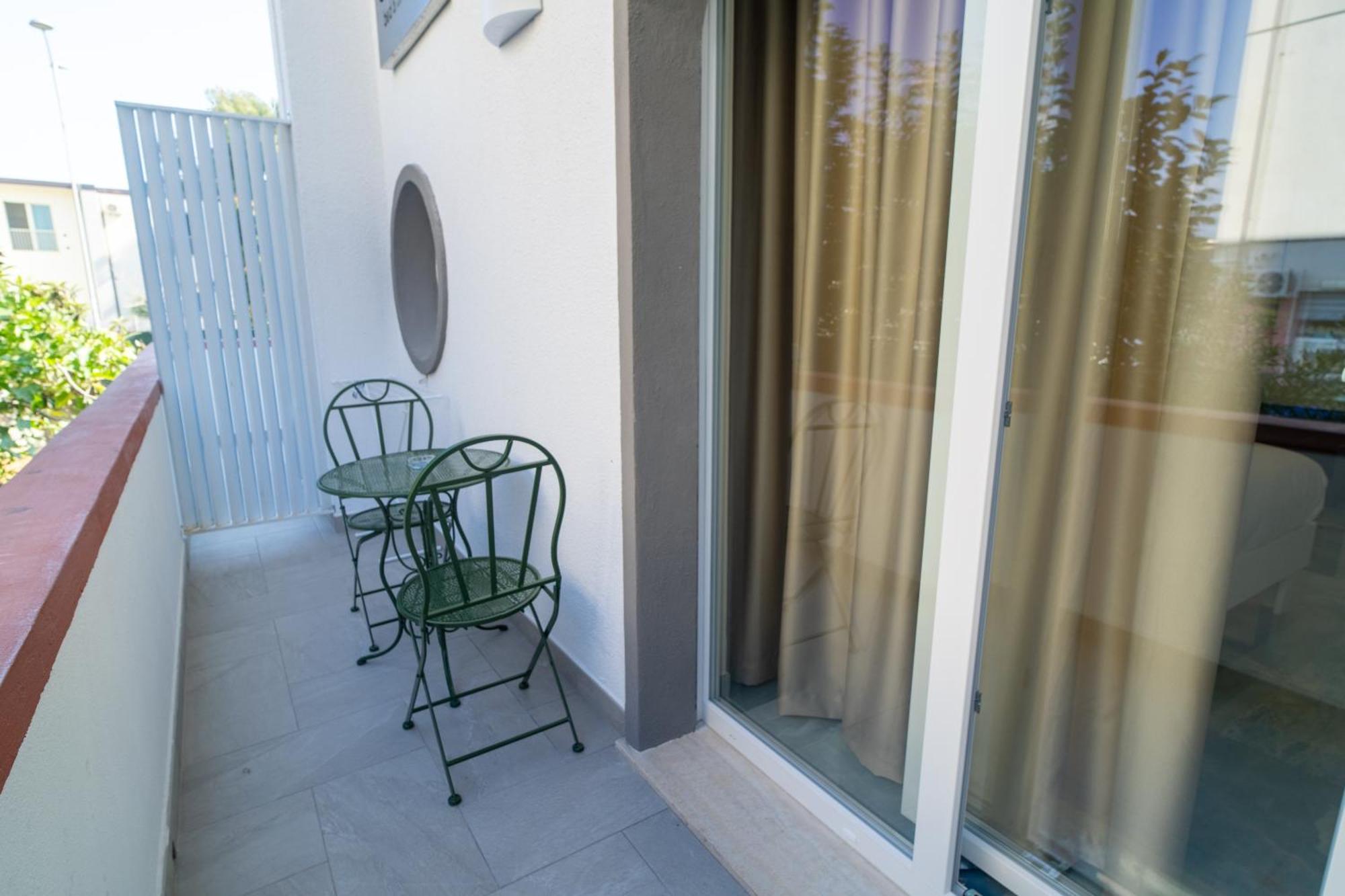 Suite 14 Scalea Exteriör bild