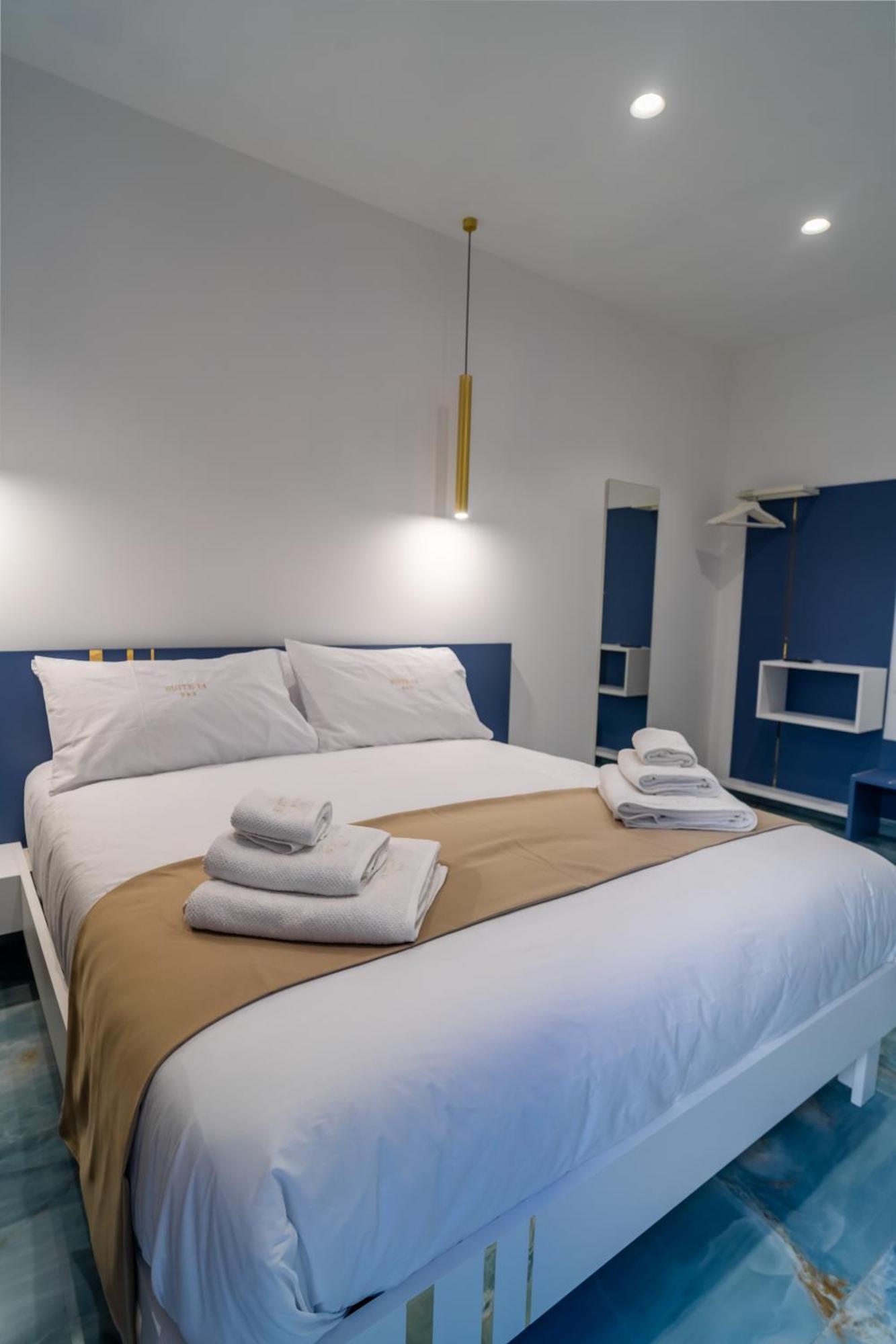 Suite 14 Scalea Exteriör bild